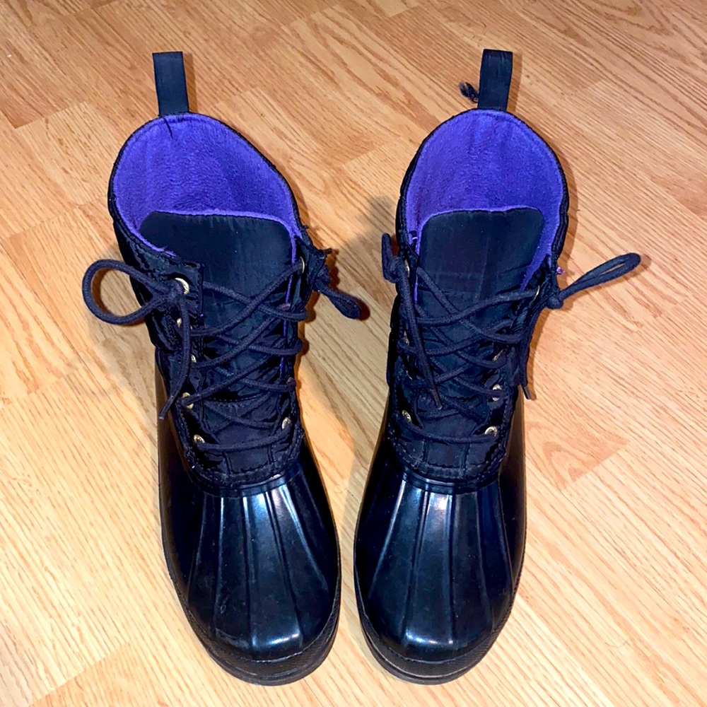 Sperry Topsider duck boots.